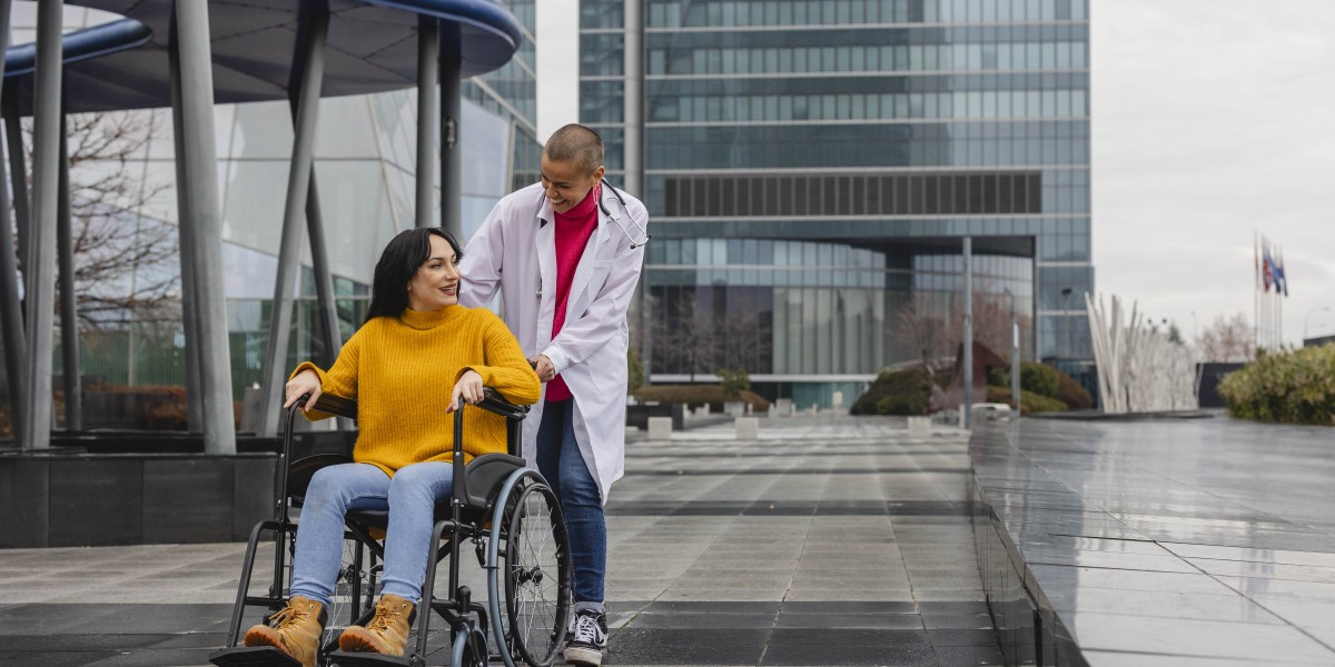 Why Folding Mobility Scooters Is Fast Becoming The Trendiest Thing In 2024