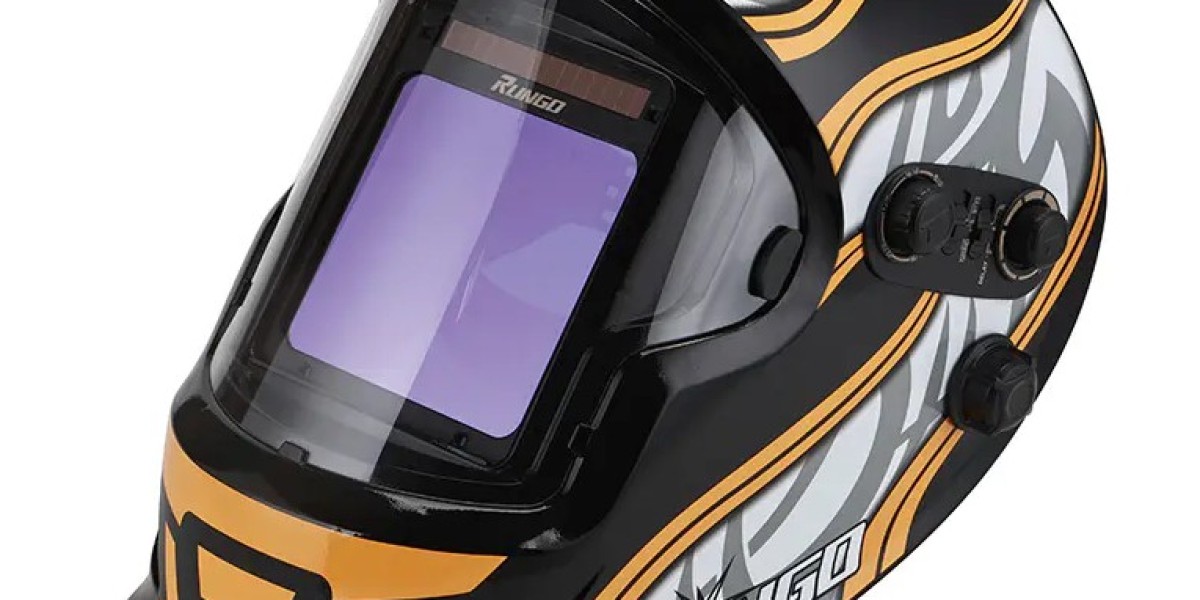 The Importance of Anti-Fog Protection in an Auto Darkening Welding Helmet