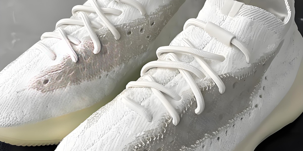 椰子鞋家族新勢力：從Yeezy Foam Runner到380 Mist的潮流演進