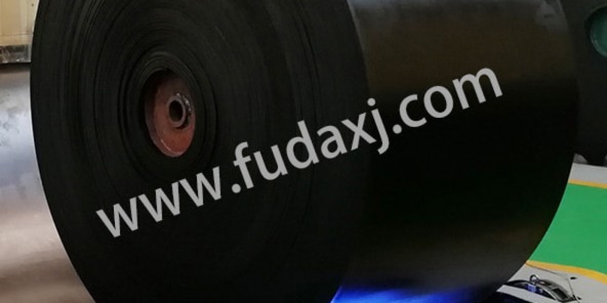 Understanding the Construction and Applications of an Abrasion Resistant Conveyor Belt