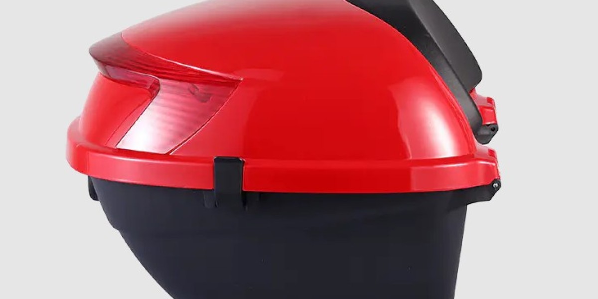 Effects of Prolonged Sunlight on the Durability of Electric Scooter Tail Box Materials