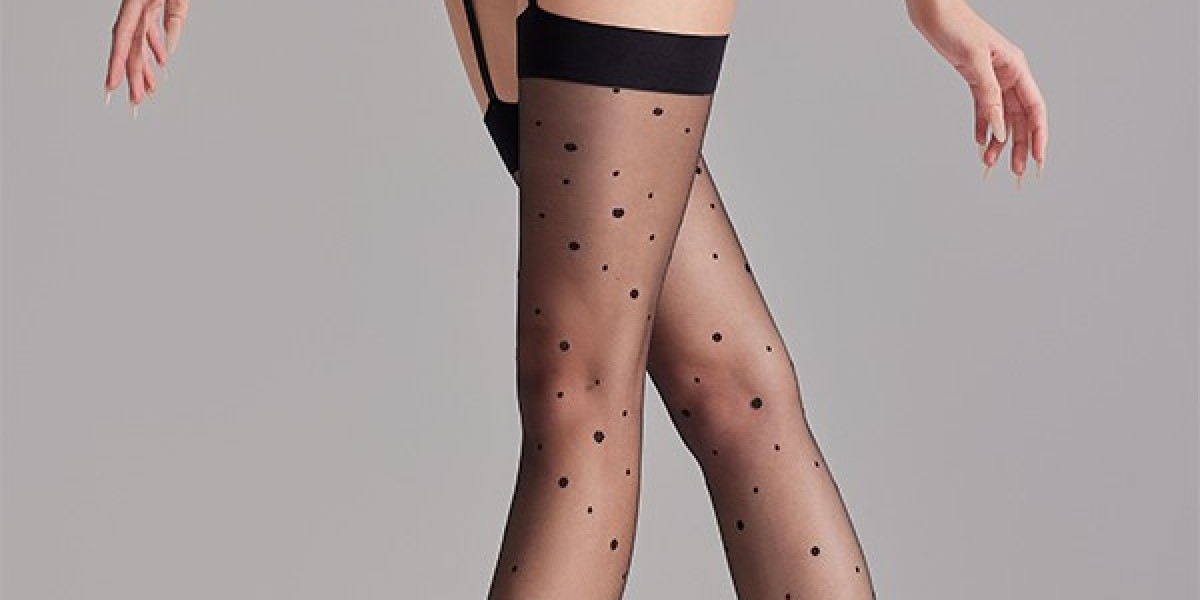 The Technical Creation of Jacquard Lace Hold-Ups