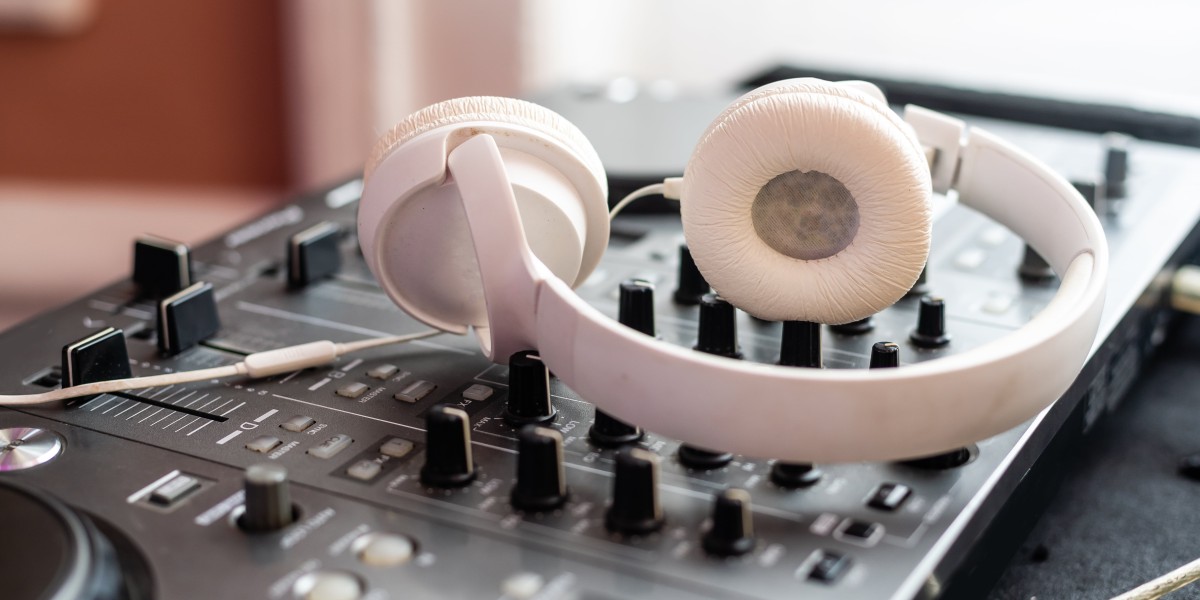 See What Headphones To Buy Tricks The Celebs Are Utilizing