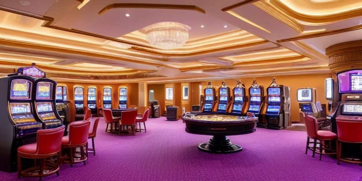 Extensive Gamble Collection in RoyalReels.