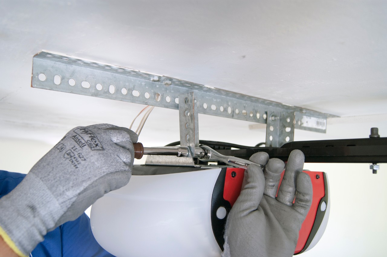 Best Garage Door Opener Repair & Installation | Orange County, CA