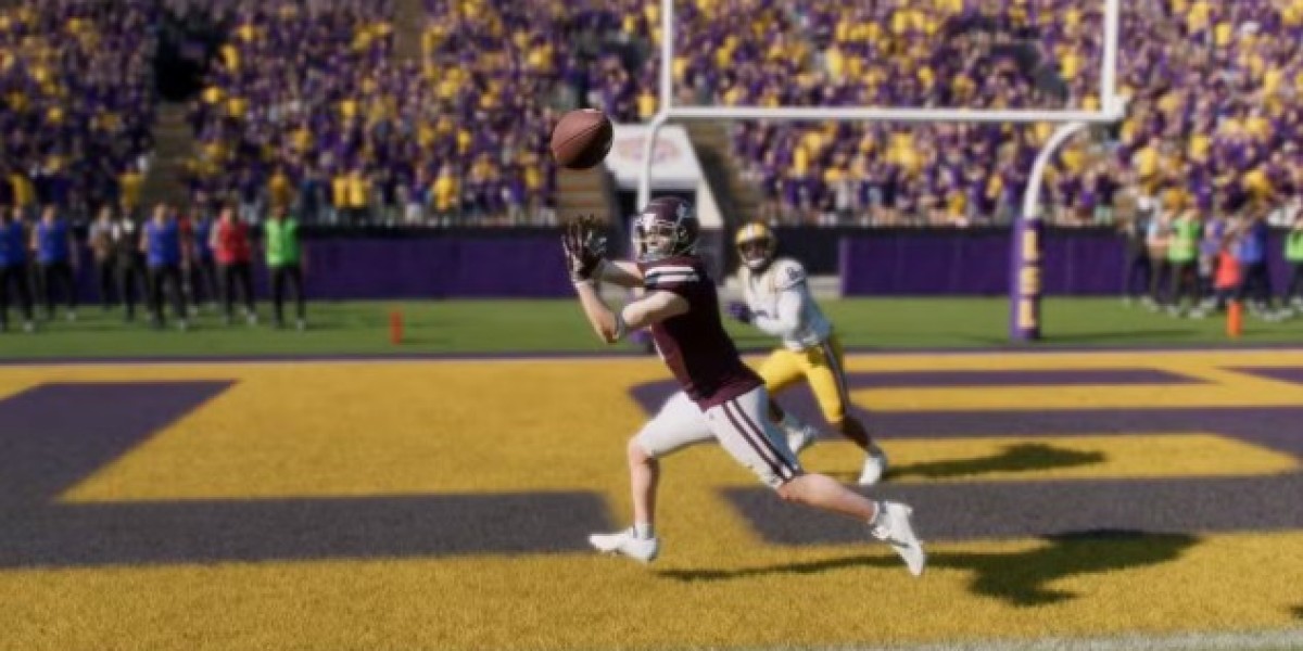 NBA2king CFB 26 Coins: Use short routes early